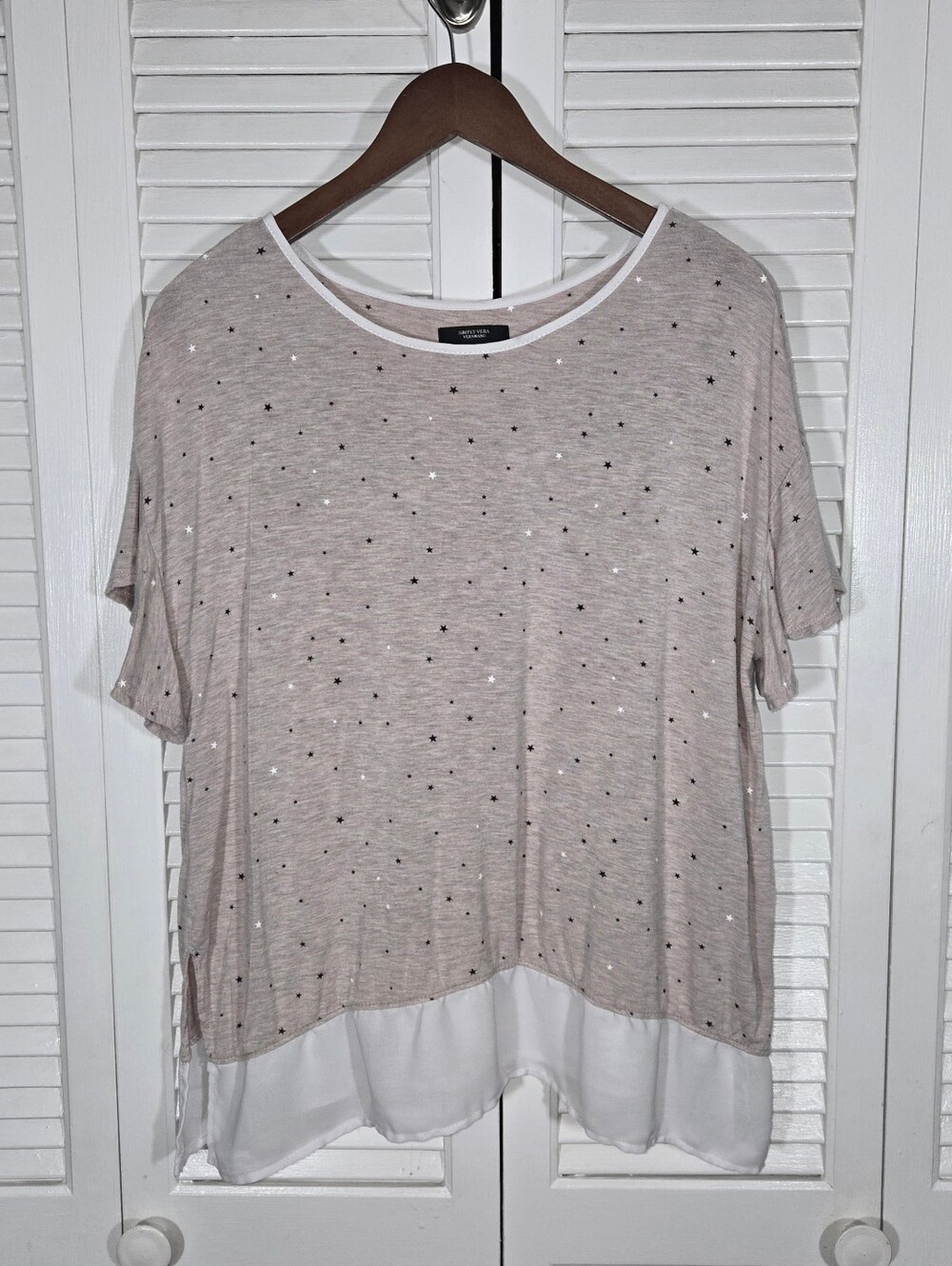 Simply Vera Vera Wang Layered Hem Star Print Lightweight Oversized Scoop Top M